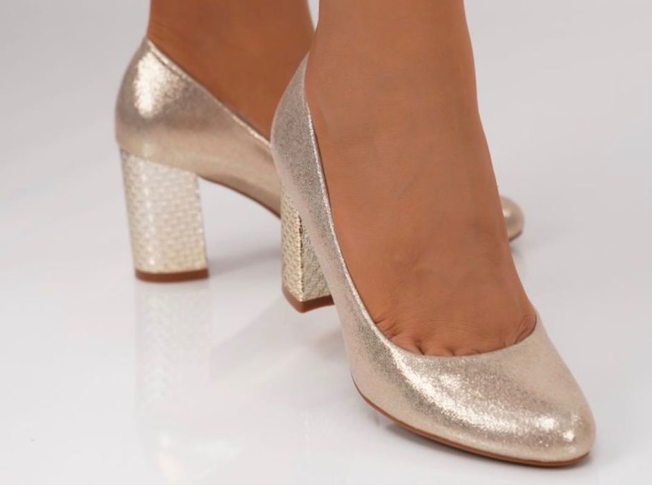 Дамски обувки на ток