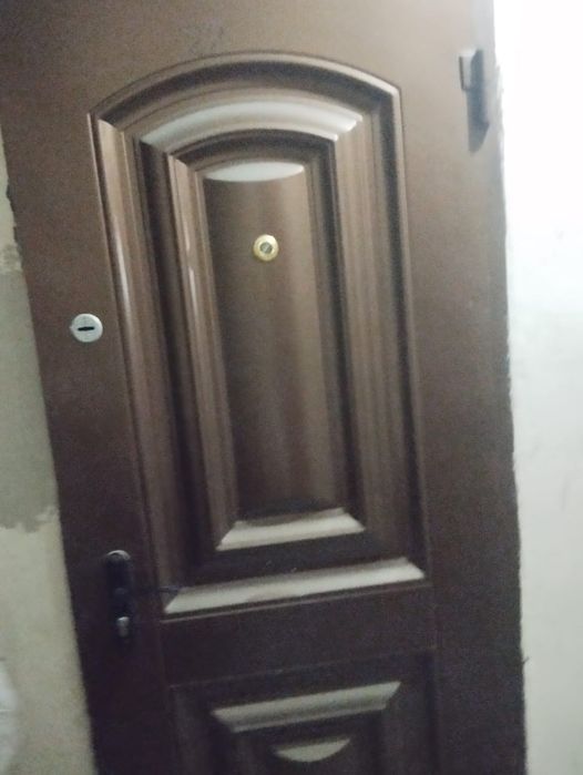 1 комнатная квартира Своя! 18м.бывшие общежитие 1 этаж 5 этажного дома