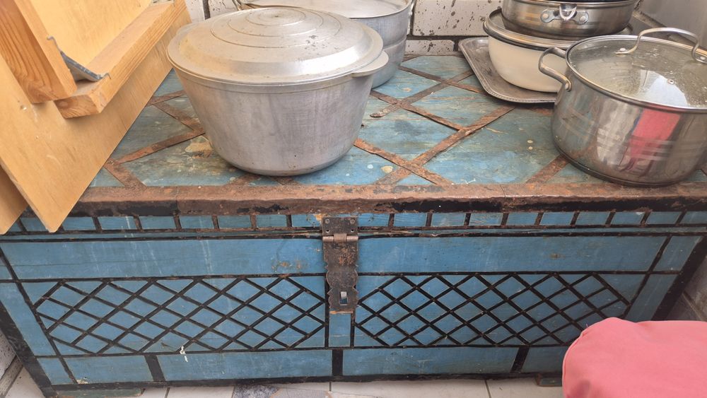 Продам старый сундук