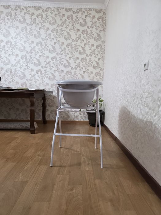 Ванночка с подставкой