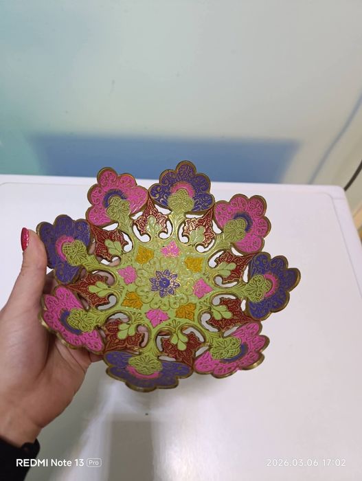 Стара бронзова емайлирана фруктиера