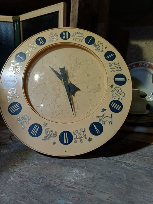 Продаются настольные часы ссср