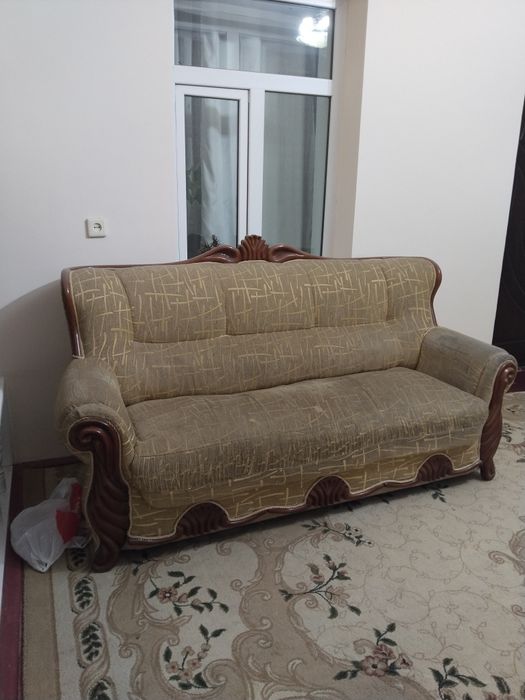 Диван сотилади холати уртача