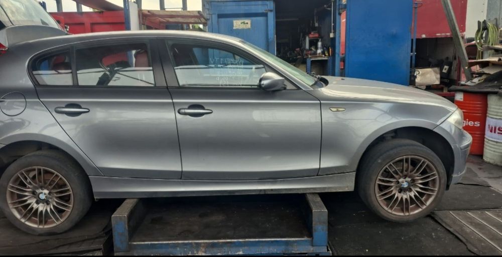 Dezmembrez bmw seria 1 e87