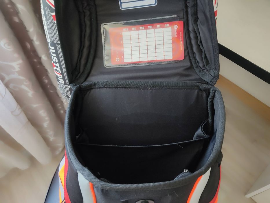 Продам рюкзак школьный