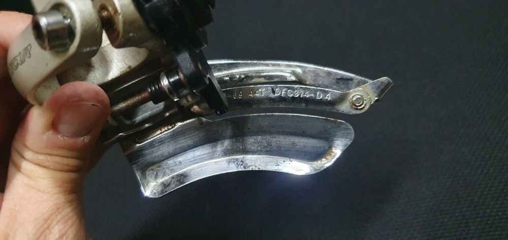 Shimano Deore, Deore XT, SR SUNTOUR