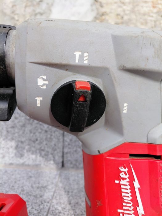 Milwaukee M18 BLH Перфоратор