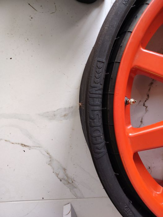 Патерица Резервна гума VW Taureg