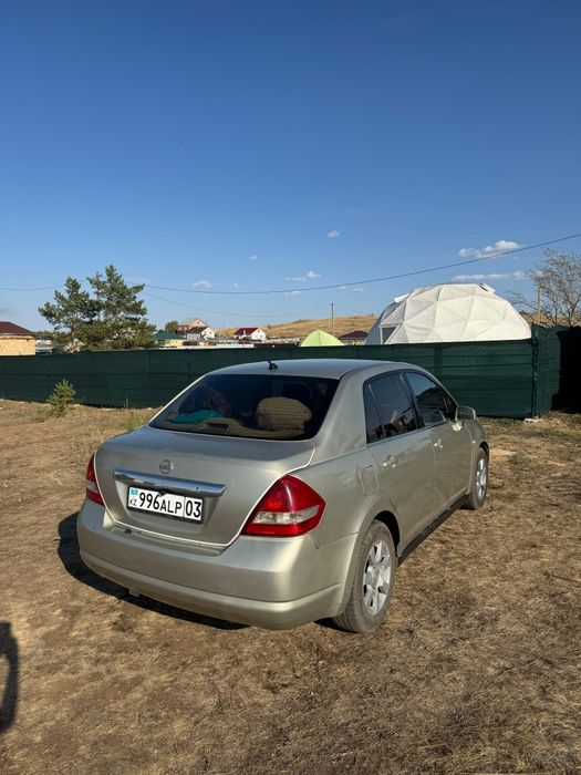 Nissan Tiida в хорошем состоянии