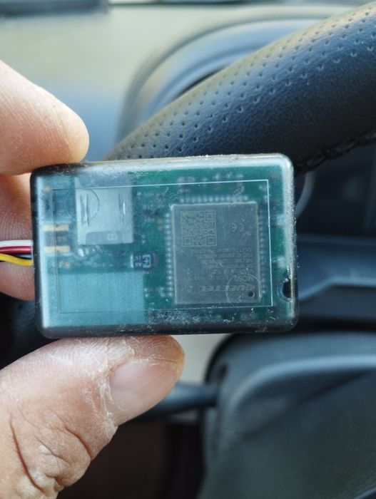 Продам кнопку глонас и GPS трекер