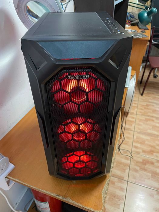 Calculator Gaming X3, I7 6700, 16 Gb, SSD 256 , hdd 1 tb, video 8 Gb