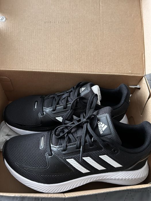 Маратонки Addidas