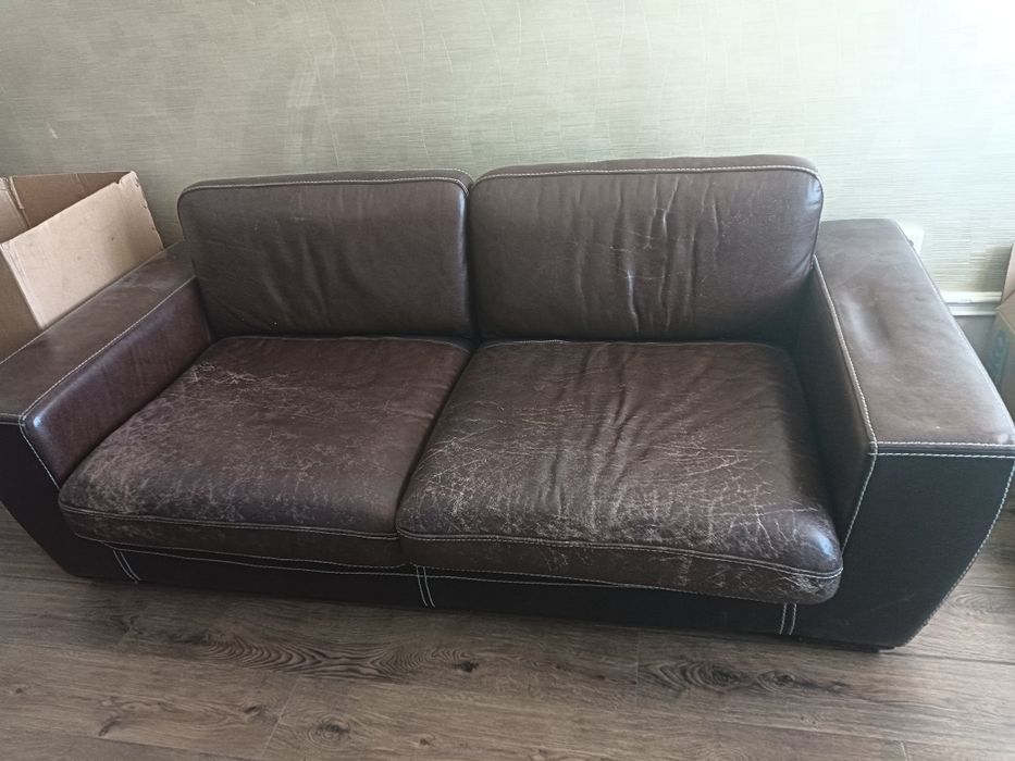 Продам Диван и кресло кожа