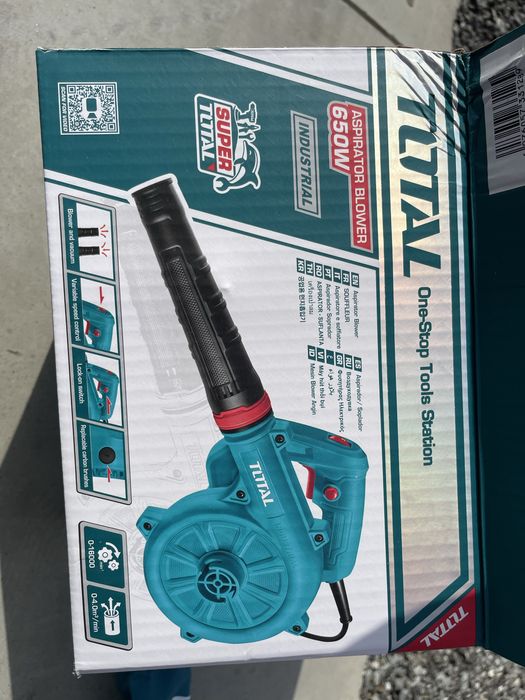 Suflanta aer puternica pentru suflat filtre /frunze /praf Total