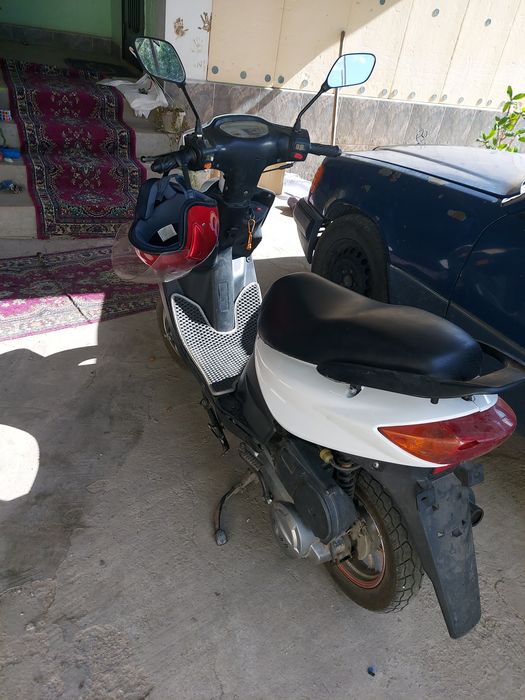 Скутер Yamaha JOG 125