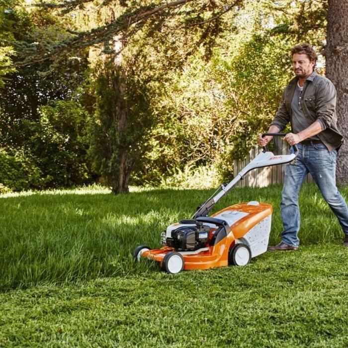 Бензиновая газонокосилка STIHL RM 448