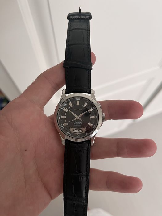 Seiko premier часы