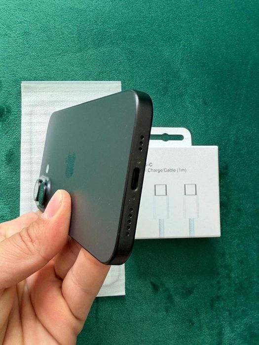 De vanzare iPhone 16 cu 91% capacitate, 9,5 din 10