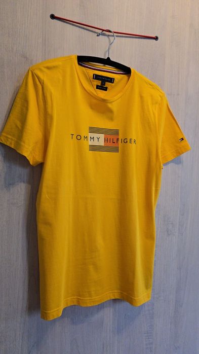 Tricou Tommy Hilfiger original din 100% bumbac