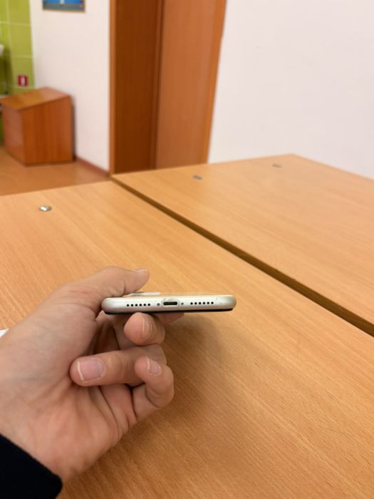 Продам или обменяю айфон