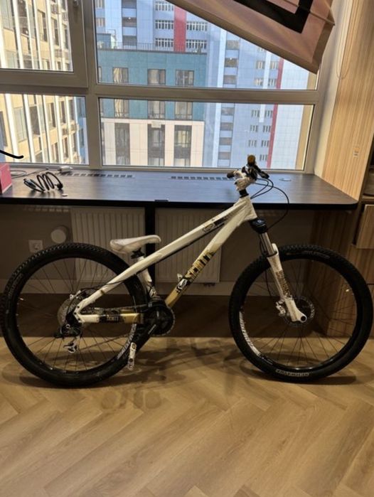 Scott voltage yz 0.5 мтб