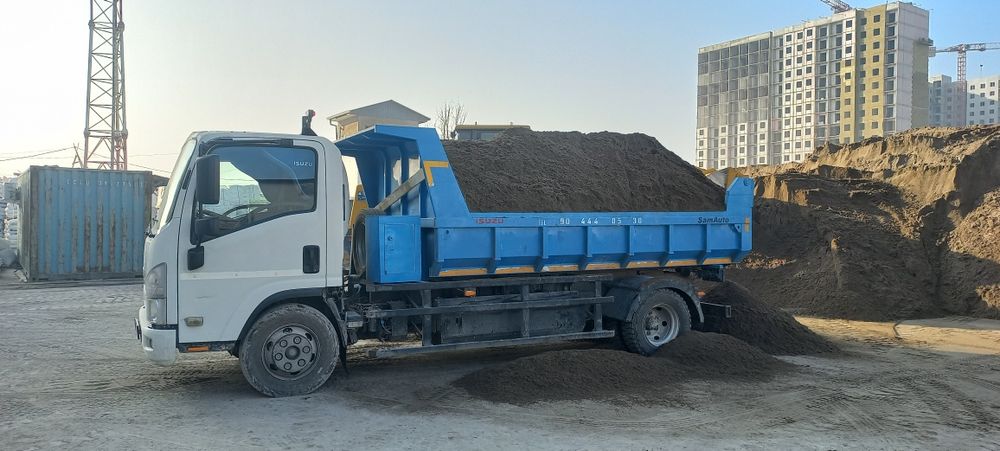 Вывоз строй мусора Исузи самасвал услуга 24/7 .Грузчик есть