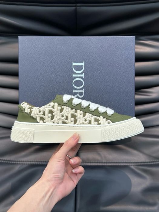 CD B23 Low Top White