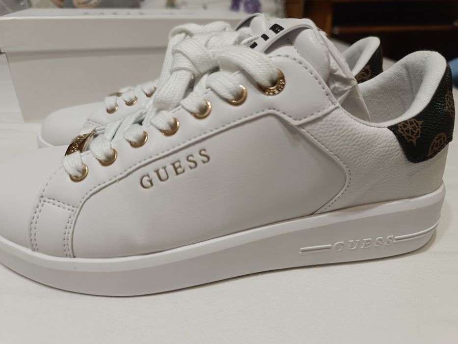 Guess кожени сникърси