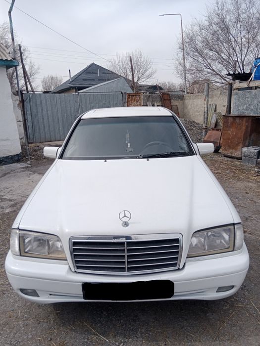 Мерседес c180 w202