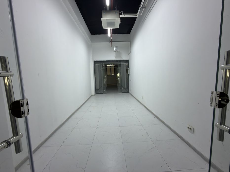 Karvon shoping tilla bozoridan magazin tezda sotiladi