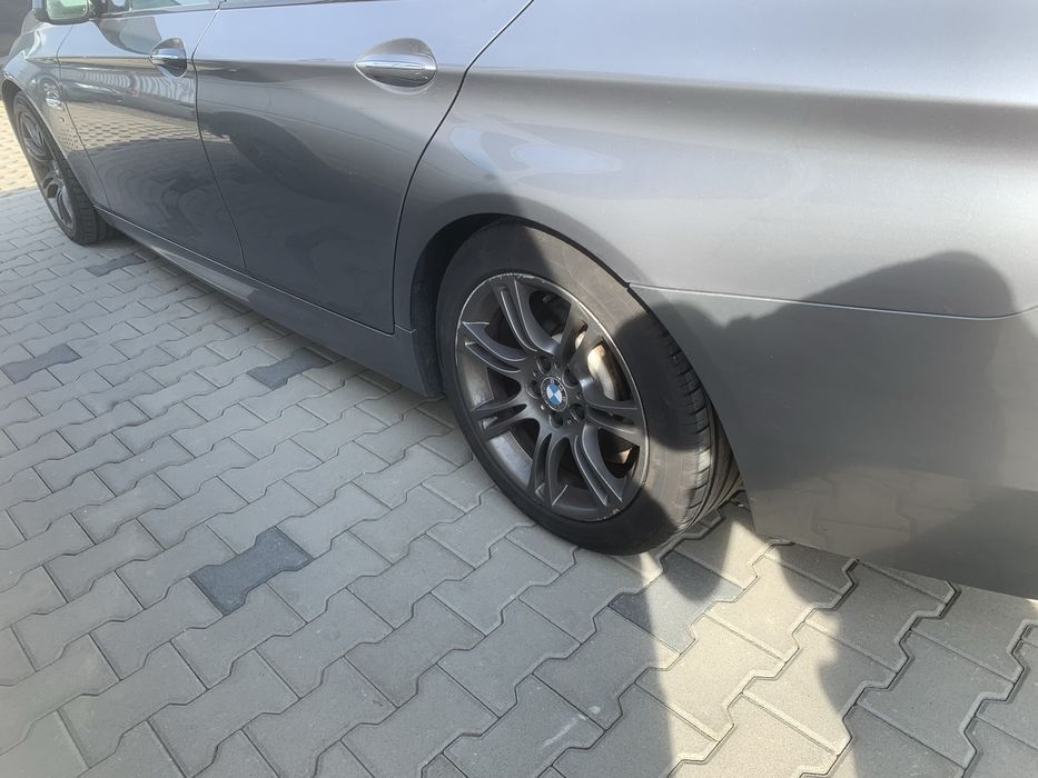 Aripi usi capota aripi  faruri trager bari BMW F10 F11