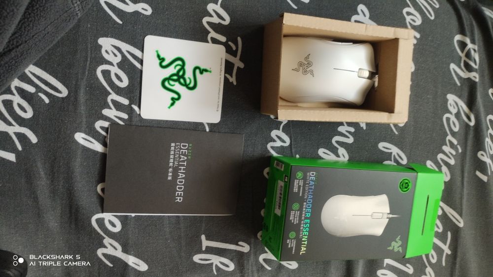 Мышька Razer DeathAdder Essential