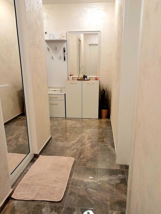 Продава се Тристаен апартамент в Русе, Родина 1 - 92 кв.м за 1595 €/кв.м - Снимка #12