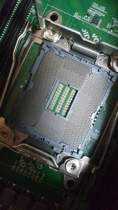 PC Gaming | Server - Dell Precision T5810 ( C612 / X99 )+ 2x Intel Xeon (Kit de Bază)