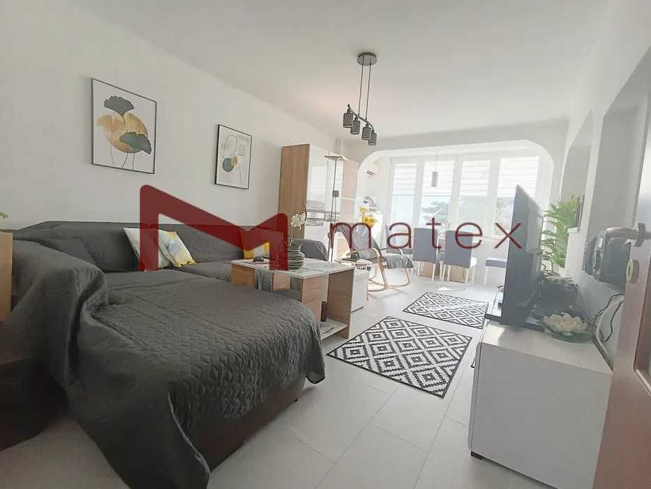 Продава се Тристаен апартамент в Варна, Чайка - 82 кв.м за 3281 €/кв.м - Снимка #2