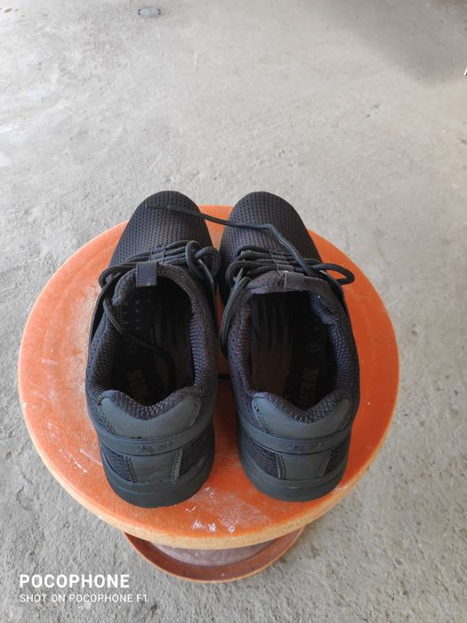 Мъжки  нови обувки,