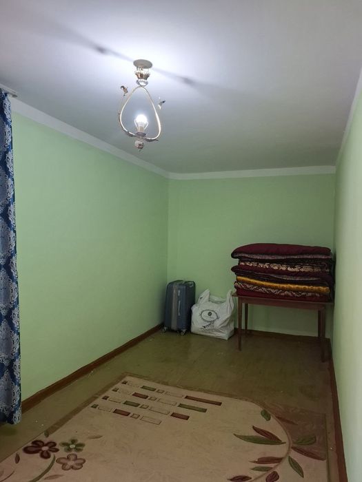 Нефтяник 37. домдан 36 квартира сотилади 2 хонали 2 етаж