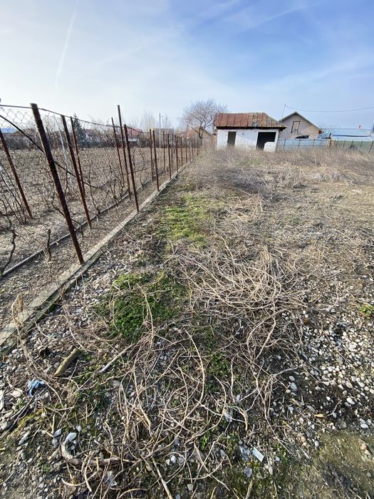 Vanzare teren intravilan