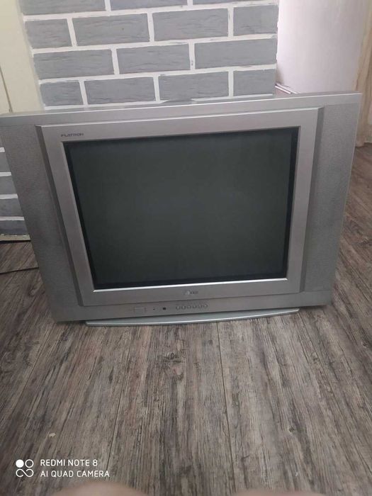 Телевизор цветной LG