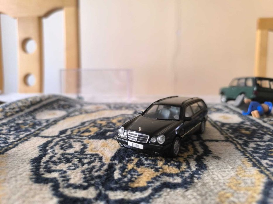 Модель 1:43 Mercedes W210 estate