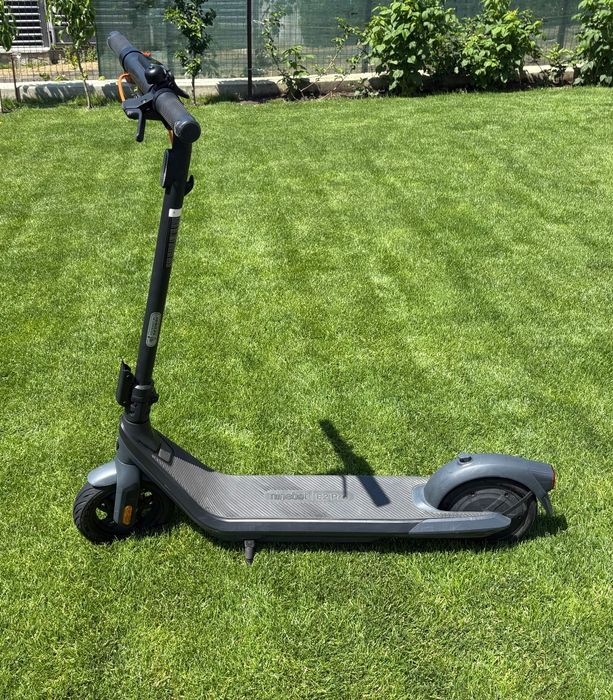 Trotineta electrica Ninebot E2 Pro