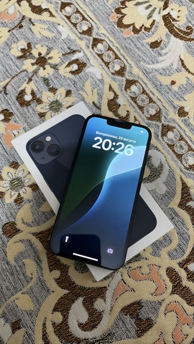 iPhone 13 (Midnight)