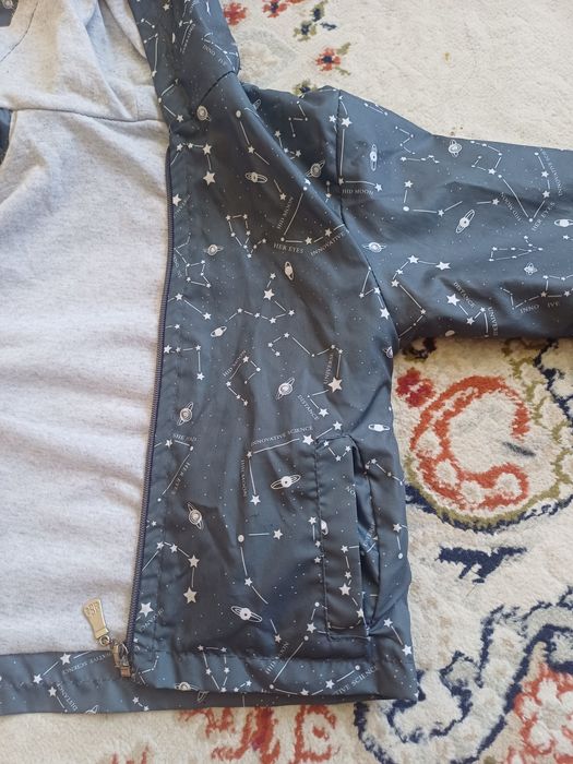 Ветровка 2-3лет 1500тг