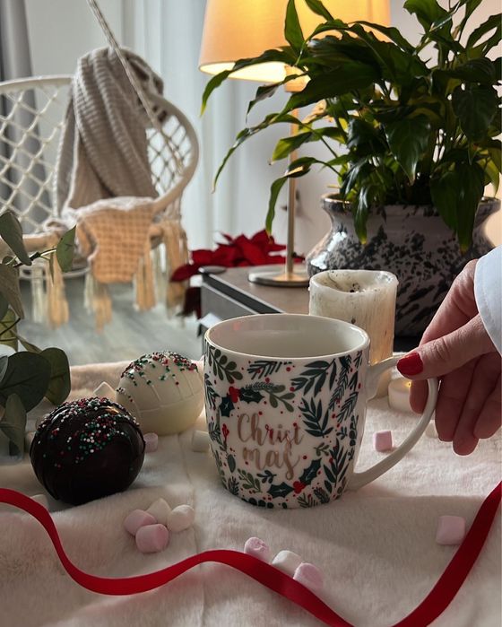 Cadou Craciun cana si bila de ciocolata calda