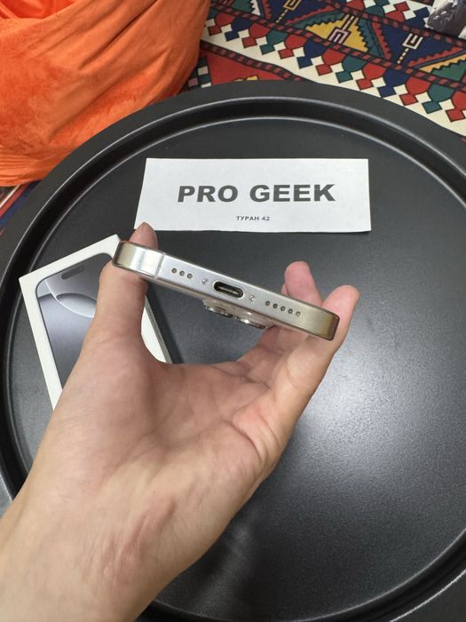 iPhone 16 pro 128гб