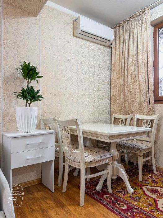 (Добрый) 8 квартал, 56 м², 2/1/4, Квартира в кирпичном доме спецплана