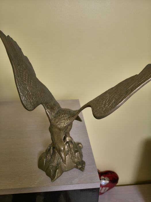 Vultur din bronz