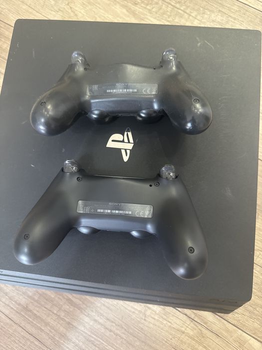 Playstation 4 pro 1 tb