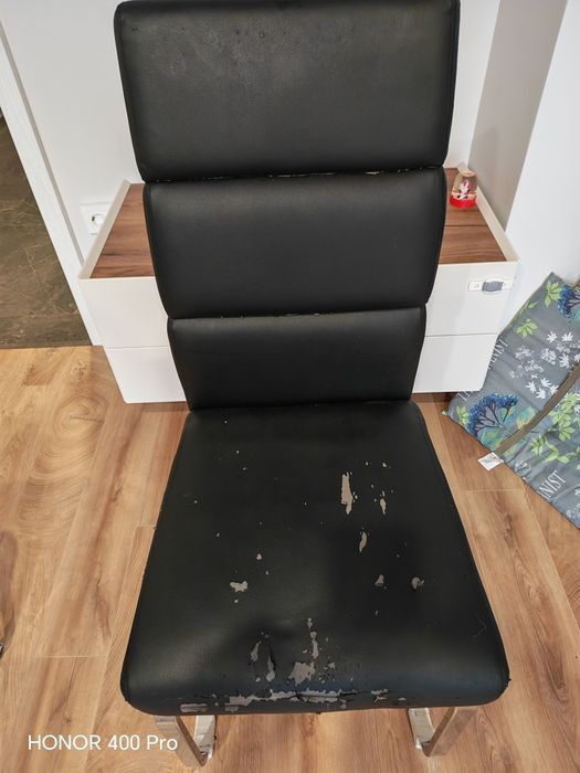 СПЕШНО Продавам 3 стола