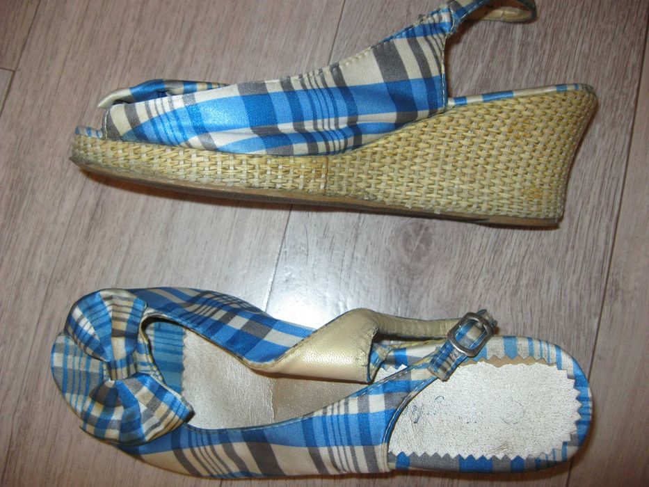 Полусапожки ,туфли, босоножки